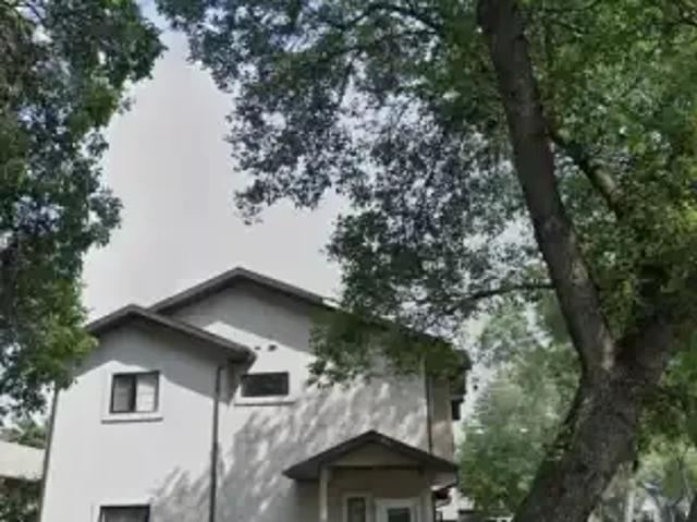 3 Bedroom Apartment Edmonton AB 103030666