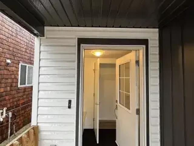 3 Bedroom Apartment Edmonton AB 103355316