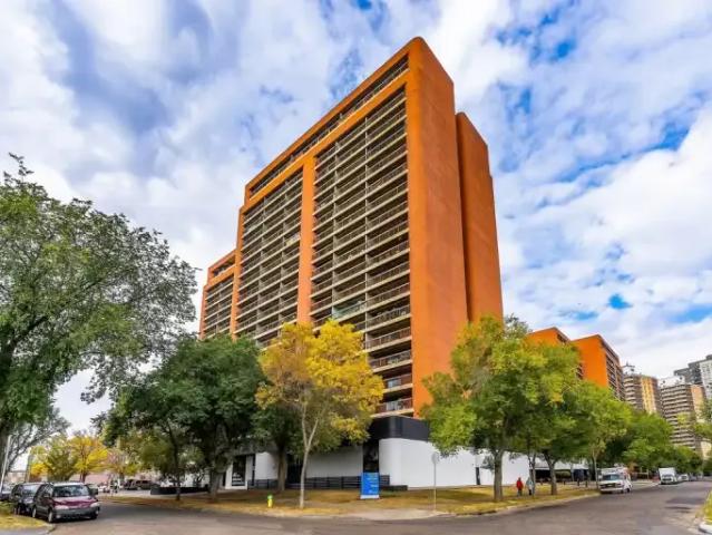 3 Bedroom Apartment Edmonton AB 103694369