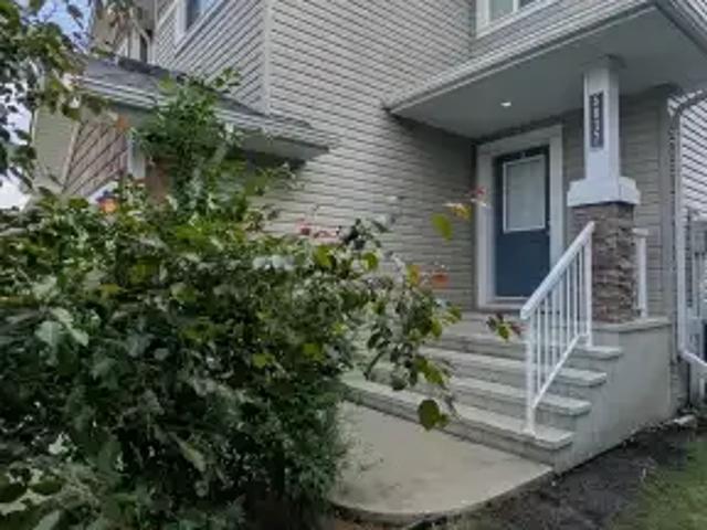 3 Bedroom Apartment Edmonton AB 103739962