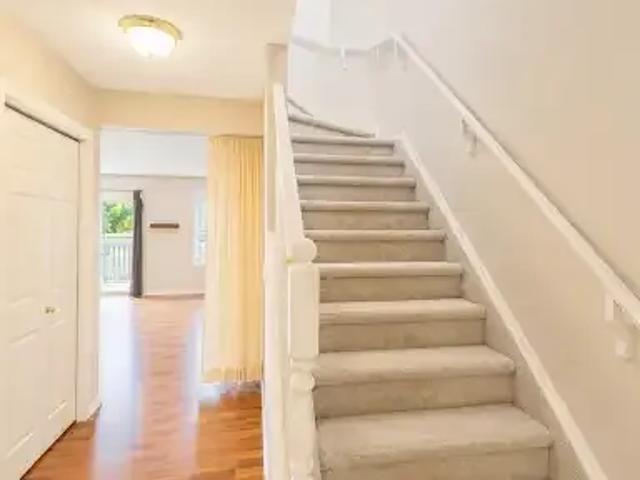 3 Bedroom Apartment Edmonton AB 103879476