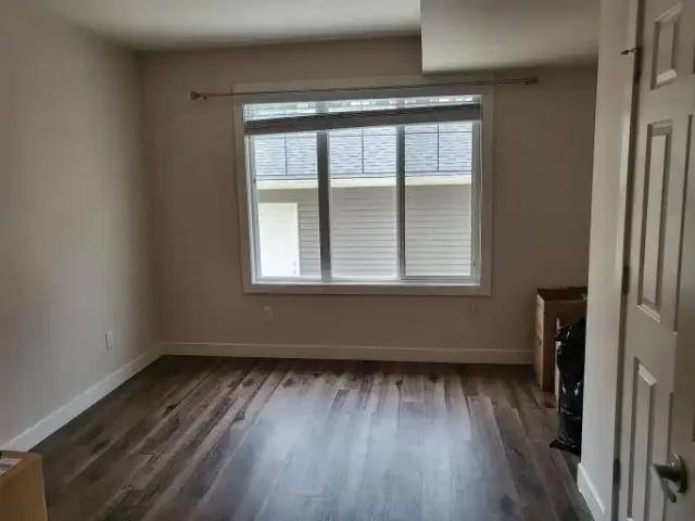 3 Bedroom Apartment Edmonton AB 104180347