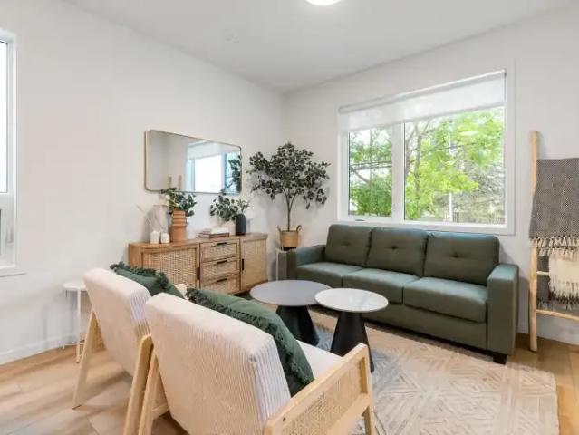 3 Bedroom Apartment Edmonton AB 104181653