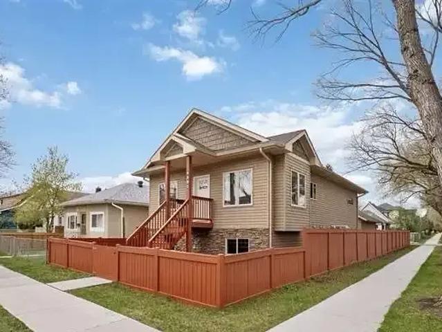 3 Bedroom Apartment Edmonton AB 104181825