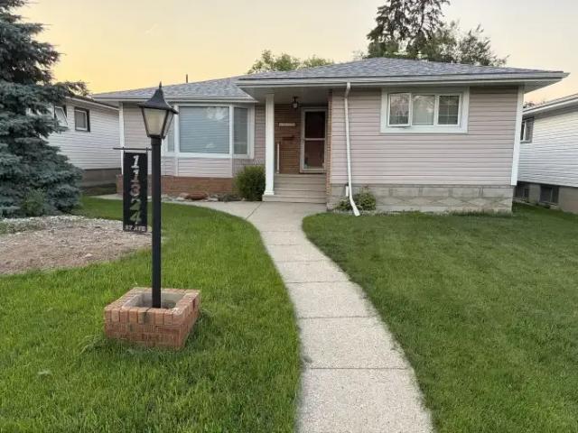 3 Bedroom Apartment Edmonton AB 104597896
