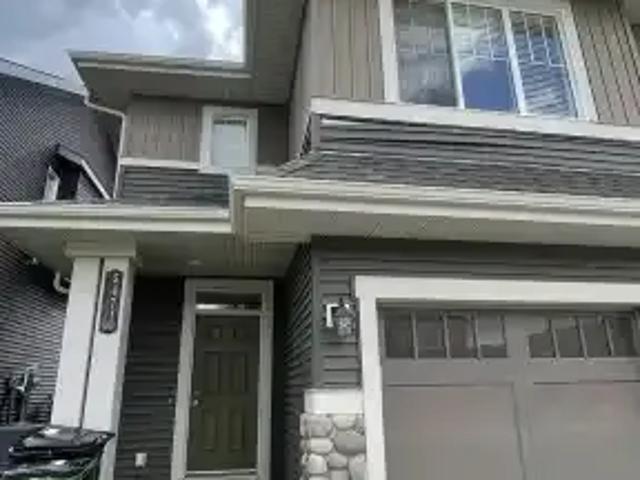 3 Bedroom Apartment Edmonton AB 104876828