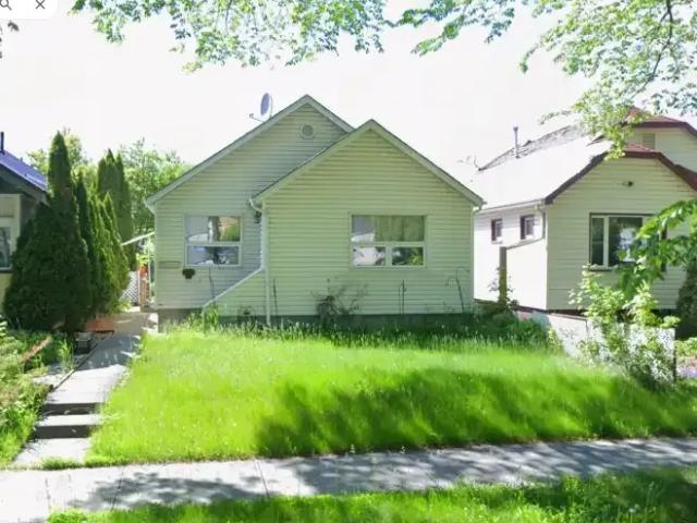 3 Bedroom Apartment Edmonton AB 104957177