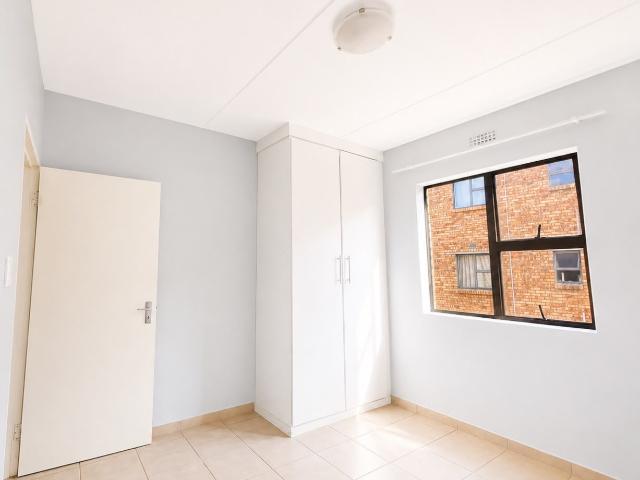 3 Bedroom Apartment / Flat For Sale in Albertsdal