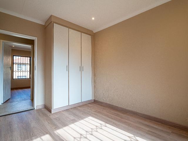 3 Bedroom Apartment / Flat For Sale in Bedfordview
