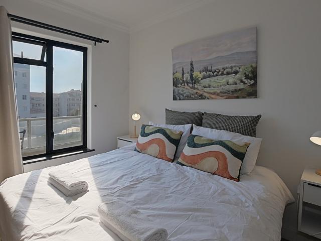 3 Bedroom Apartment / Flat For Sale in Bloubergrant