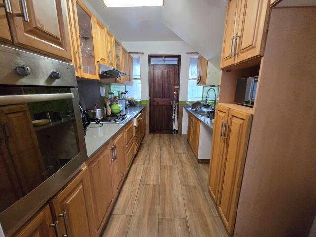3 Bedroom Apartment / Flat For Sale in Glenwood