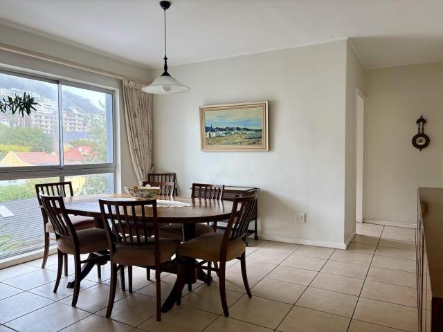 3 Bedroom Apartment / Flat For Sale in Green Point