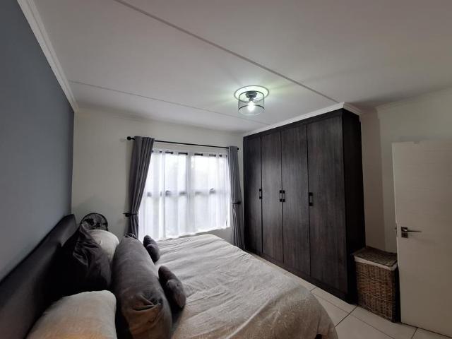 3 Bedroom Apartment / Flat For Sale in Greenstone Crest