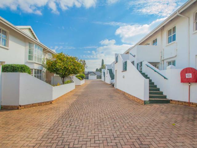 3 Bedroom Apartment / Flat For Sale in Discovery