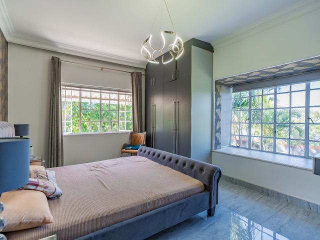 3 Bedroom Apartment / Flat For Sale in Essenwood