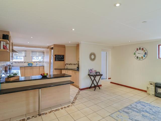 3 Bedroom Apartment / Flat For Sale in Kloofendal