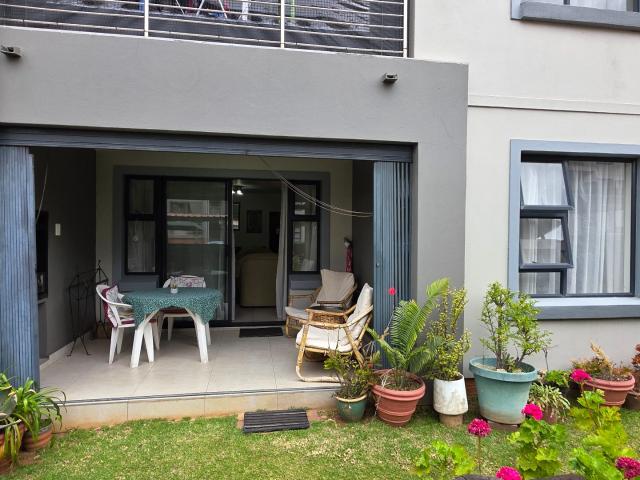 3 Bedroom Apartment / Flat For Sale in Linbro Park