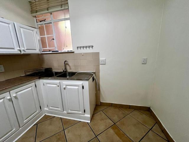 3 Bedroom Apartment / Flat For Sale in Lynnwood Glen