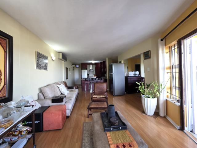 3 Bedroom Apartment / Flat For Sale in Morningside