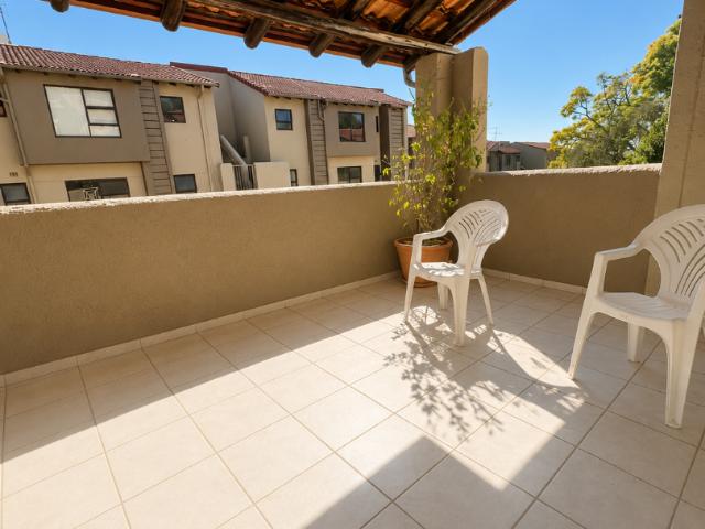 3 Bedroom Apartment / Flat For Sale in Morningside