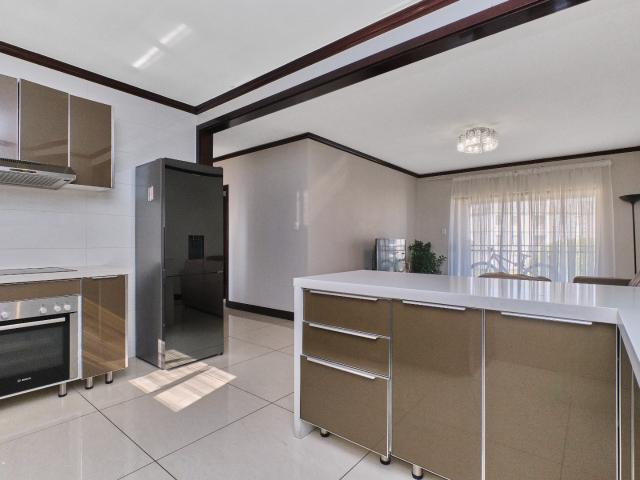 3 Bedroom Apartment / Flat For Sale in Maroeladal