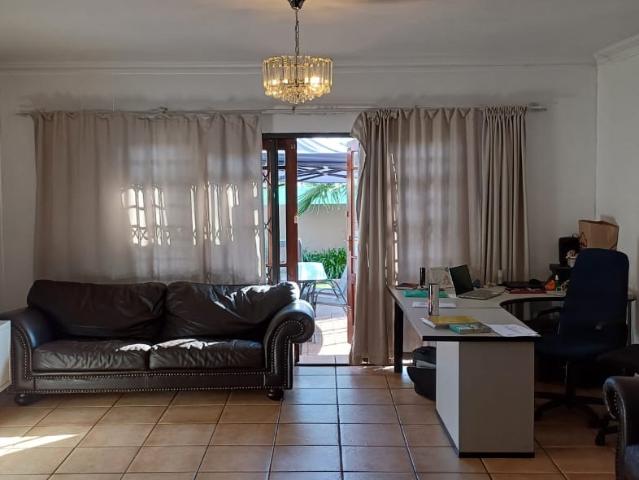 3 Bedroom Apartment / Flat For Sale in Melodie