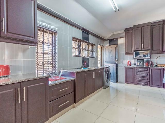 3 Bedroom Apartment / Flat For Sale in Musgrave