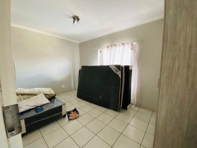 3 Bedroom Apartment / Flat For Sale in New Market