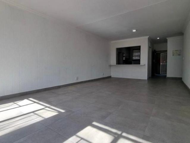3 Bedroom Apartment / Flat For Sale in South Crest