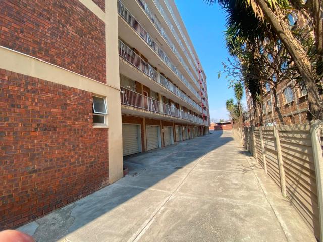 3 Bedroom Apartment / Flat For Sale in Silverton