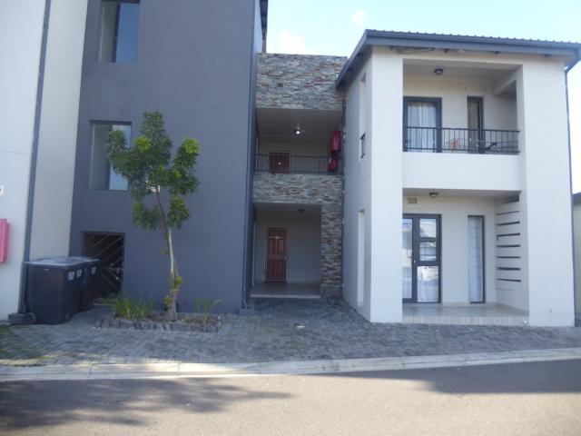 3 Bedroom Apartment / Flat For Sale in Parklands North