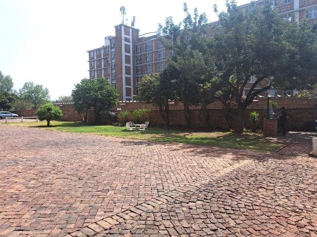 3 Bedroom Apartment / Flat For Sale in Rietfontein