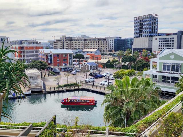 3 Bedroom Apartment / Flat For Sale in Waterfront