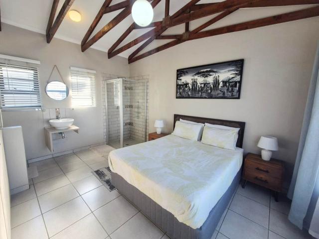 3 Bedroom Apartment / Flat For Sale in Waterkloof East