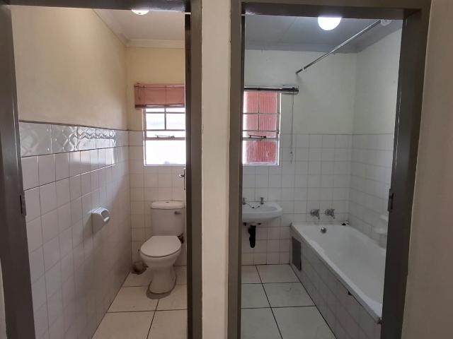 3 Bedroom Apartment / Flat For Sale in Weltevreden Park