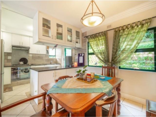 3 Bedroom Apartment / Flat For Sale in Westbrook
