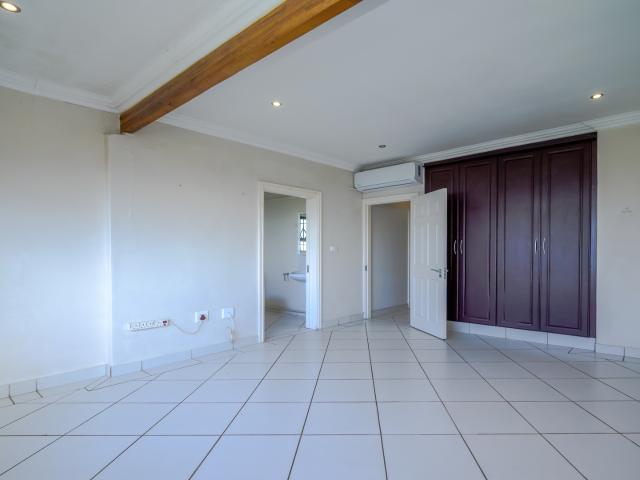 3 Bedroom Apartment / Flat For Sale in Westbrook