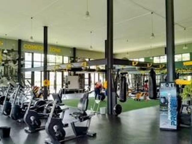 3 Bedroom Apartment / Flat For Sale in The Polofields