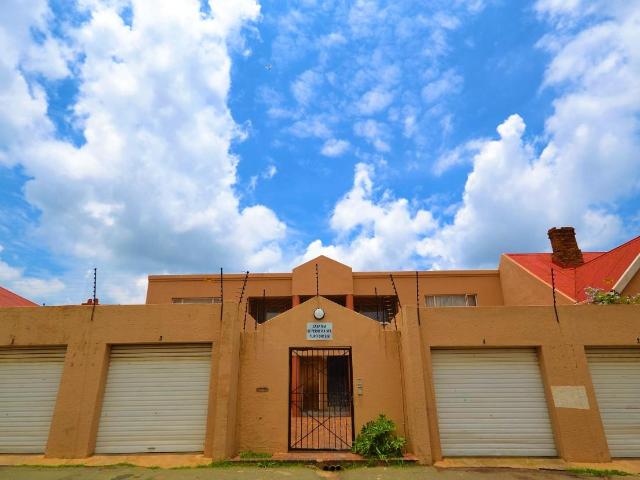 3 Bedroom Apartment / Flat For Sale in Turffontein