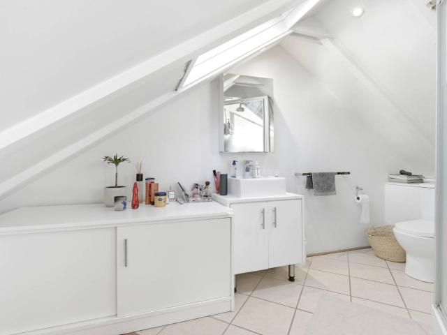 3 Bedroom Apartment / Flat For Sale in Vredehoek