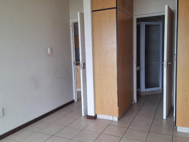 3 Bedroom Apartment / Flat To Rent in Amanzimtoti