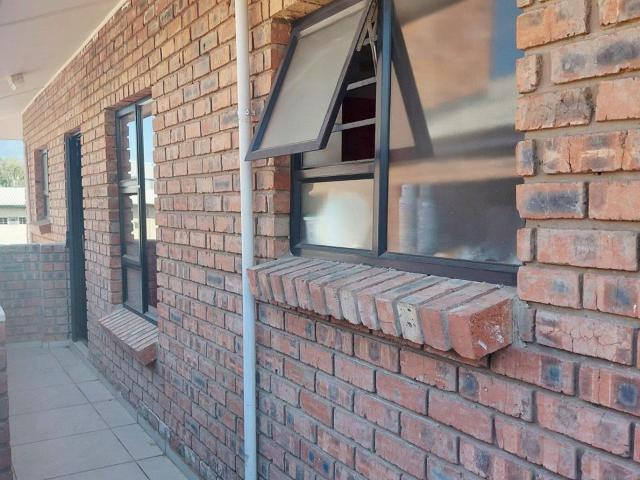 3 Bedroom Apartment / Flat to Rent in Blanco
