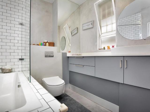 3 Bedroom Apartment / Flat To Rent in Bryanston