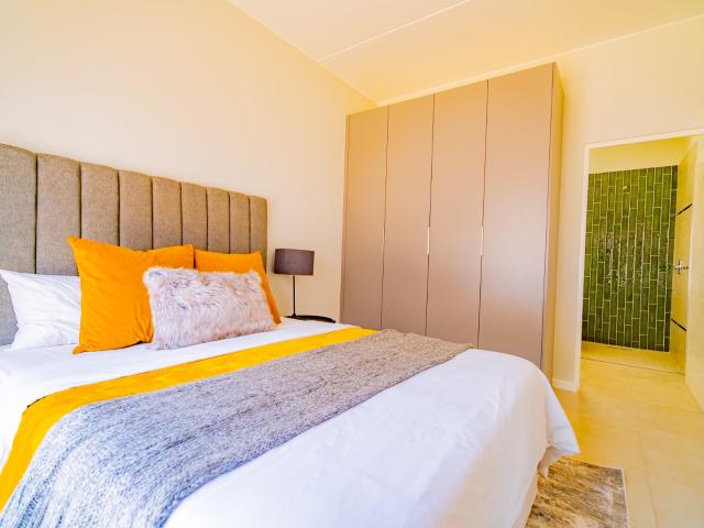 3 Bedroom Apartment / Flat To Rent in Bryanston