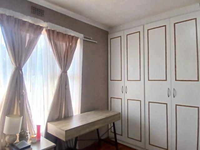 3 Bedroom Apartment / Flat To Rent in Elandshaven