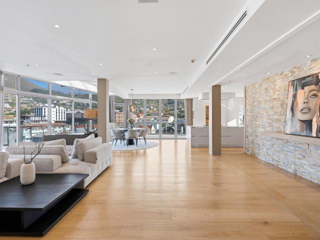 3 Bedroom Apartment / Flat To Rent in Gardens