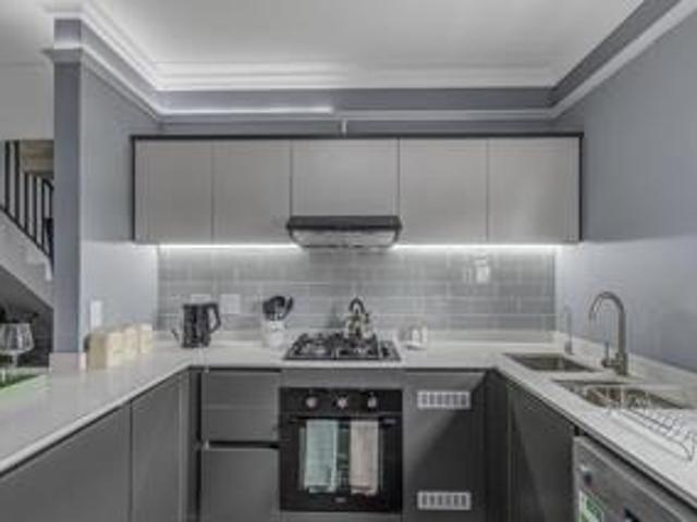 3 Bedroom Apartment / Flat To Rent in Glen Austin AH