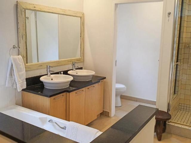 3 Bedroom Apartment / Flat To Rent in Morningside