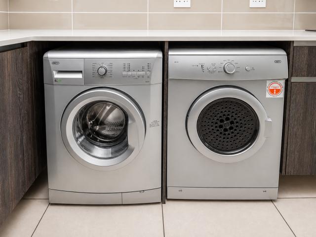 3 Bedroom Apartment / Flat To Rent in Paardevlei