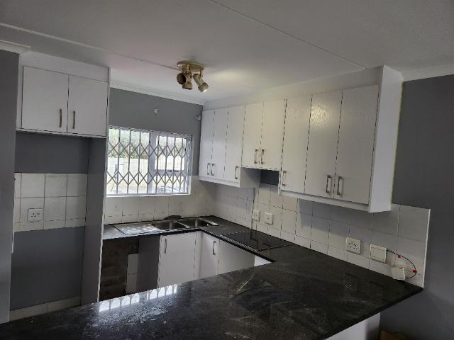 3 Bedroom Apartment / Flat To Rent in Parklands